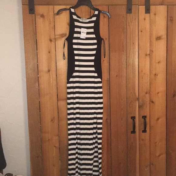 Long dress - Picture 1 of 1